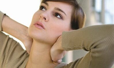 Symptômes du deuxième degré d'ostéochondose cervicale